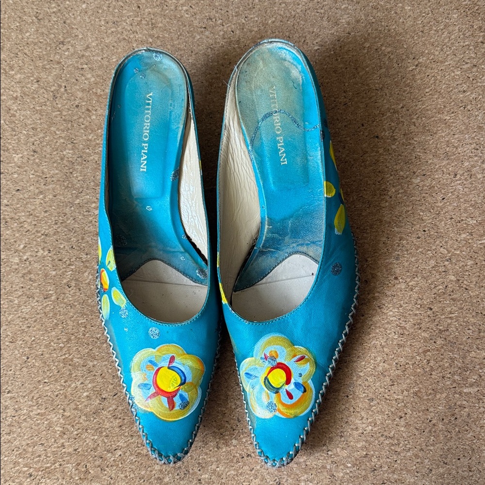 Vittorio Pianni Hand Painted Turquoise Leather kitten heels Vintage 80s Italian